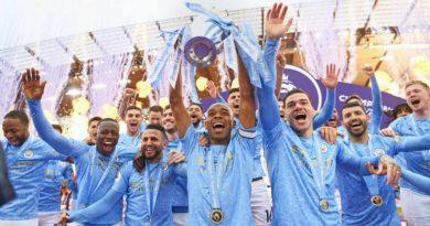 Manchester City win 2022 Premier league